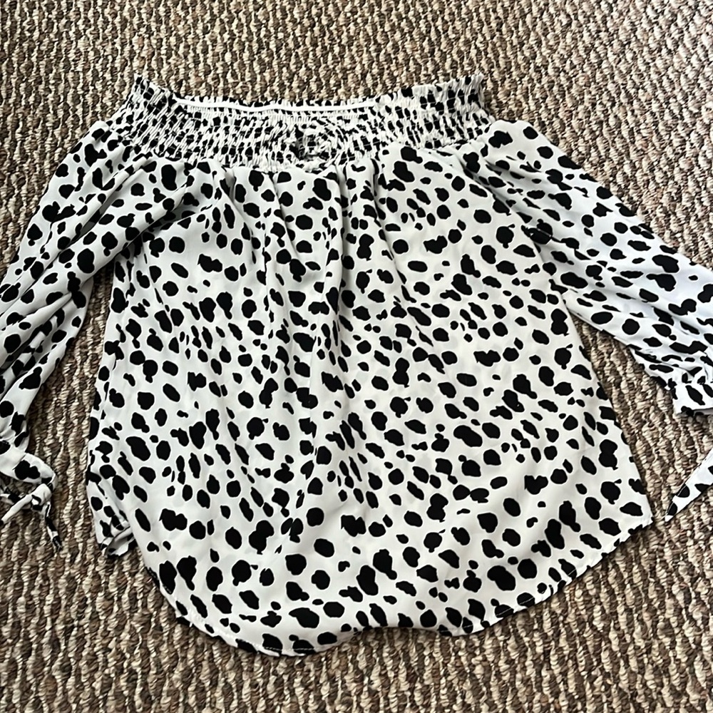 Rue 21 cow print blouse